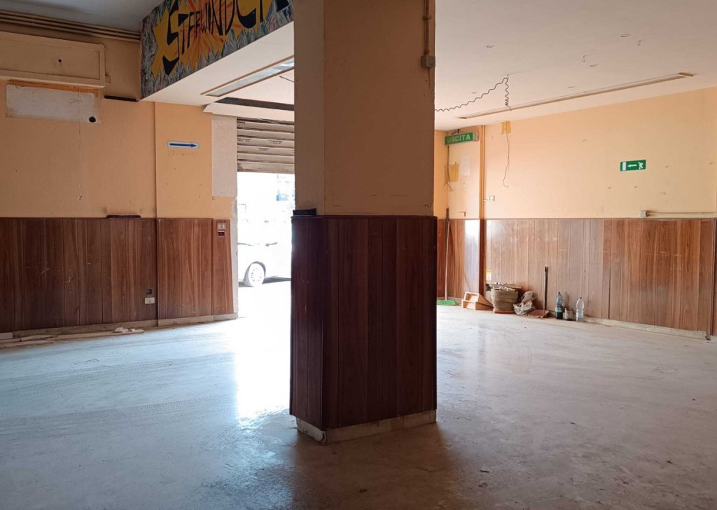 Rent  Bagheria - Rent commercial premises in Bagheria - Good potential Locality 