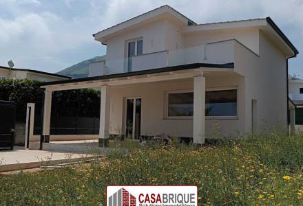 Villa in Cantiere in Altavilla Milicia: Customizable for Sale!