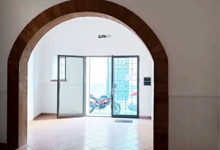 Commercial premises of 80 square meters for sale in Bagheria