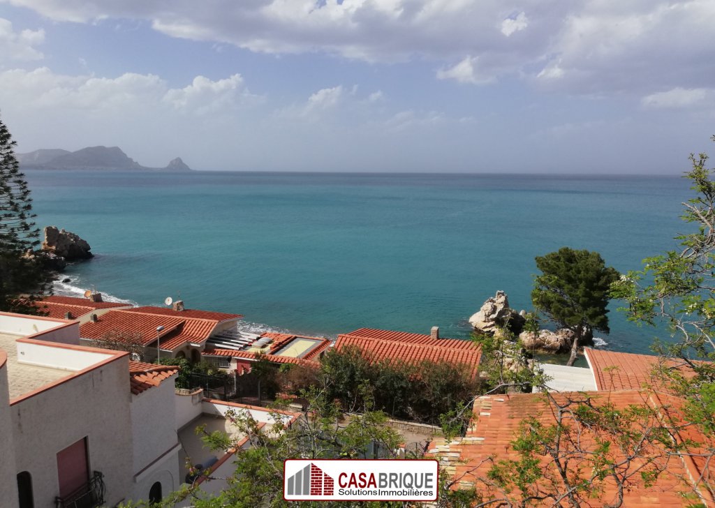 Sale Apartments Altavilla Milicia - Charming apartment with direct access to the sea. Locality 