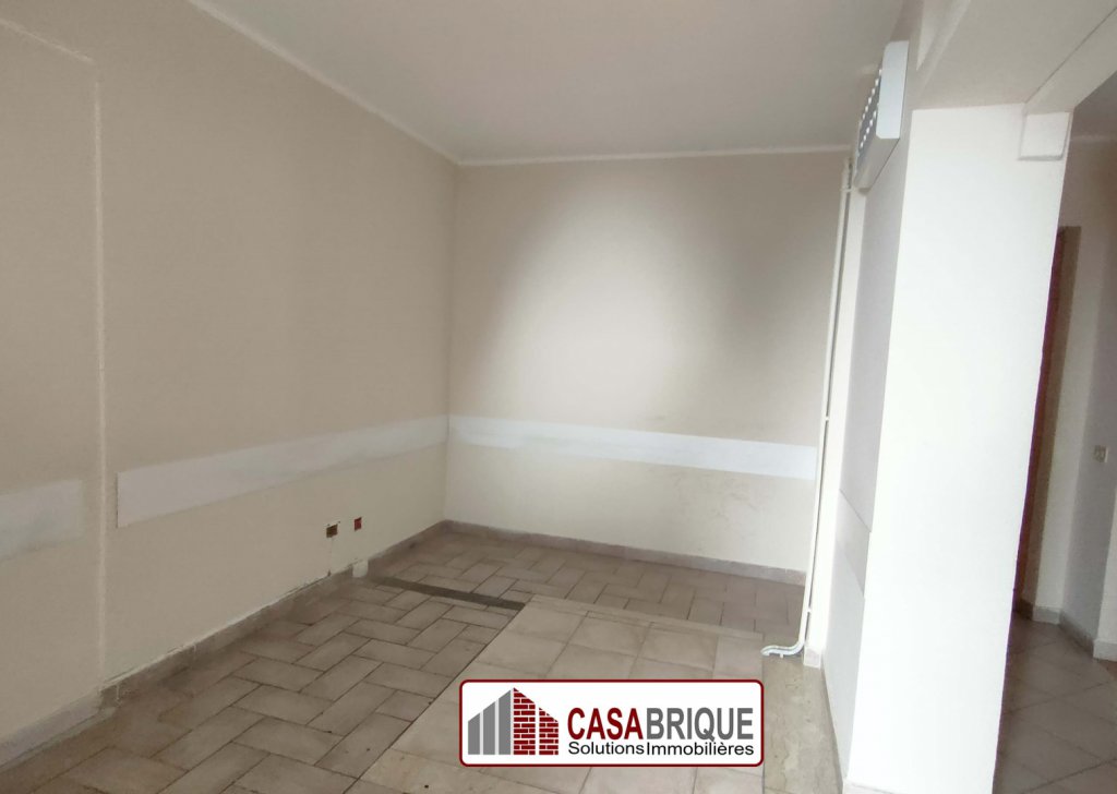Sale Apartments Bagheria - Apartment for sale on the first floor - Bagheria center Locality 