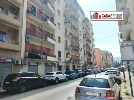 Appartamento di 135 mq in vendita a Palermo, zona Malaspina