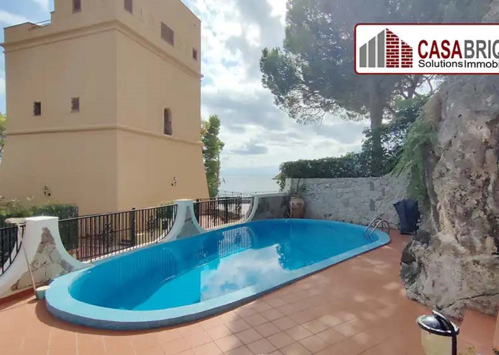 Sale Villas Altavilla Milicia - Independent villa with pool in Altavilla Milicia Locality 